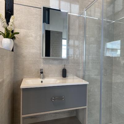 Ceramic tile also in ivory